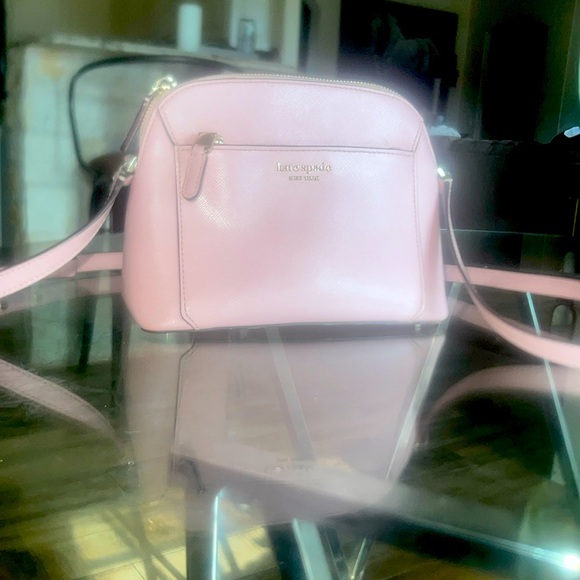kate spade Handbags - Kate spade crossbody‎